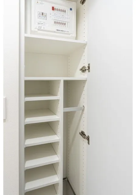 El Sereno Shinagawa Nishi-Oi - Interior - ["Machine", "Locker", "Household hardware"]