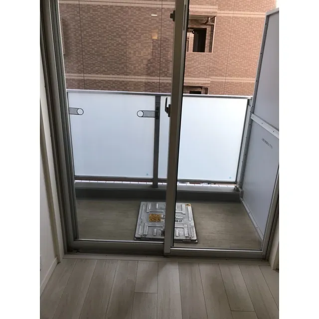 SIL Nishigotanda  - Interior - ["Rectangle", "Fixture", "Automotive exterior"]