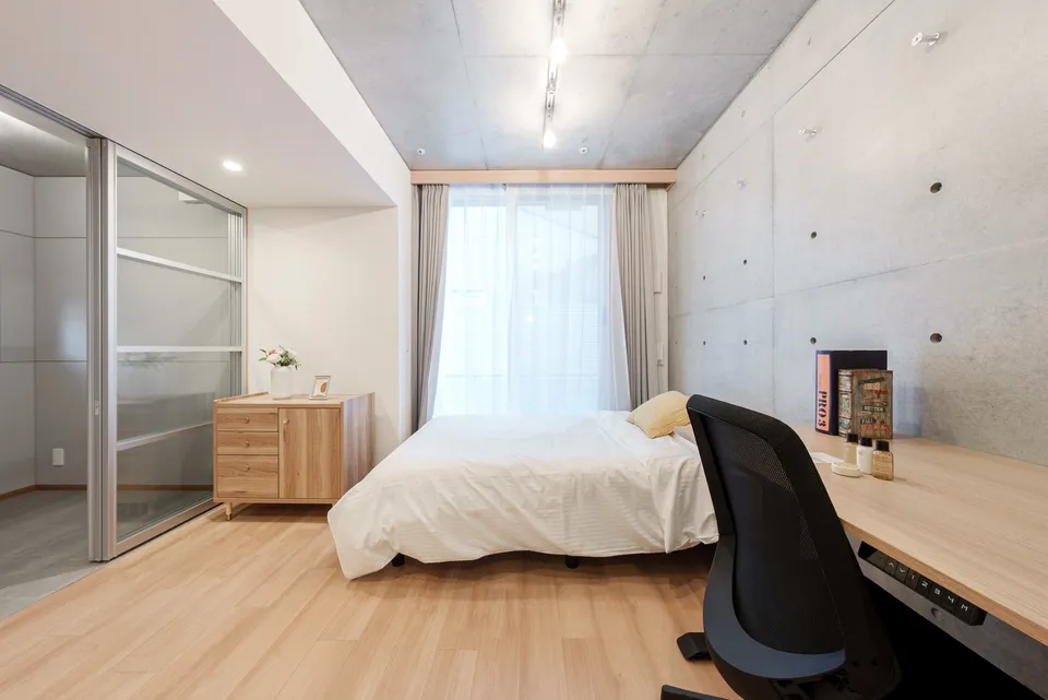 Hmlet Gakugei Daigaku - Interior - ["Flooring", "Interior design", "Furniture"]