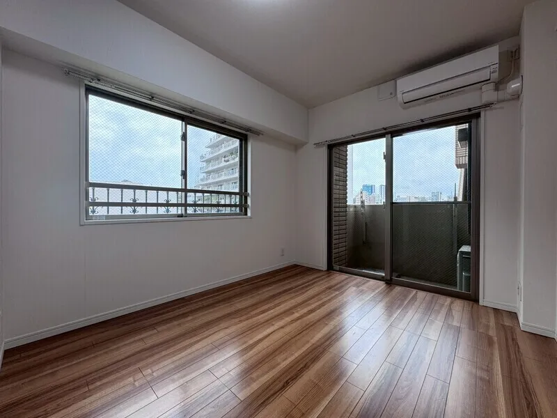 La Santé Hiroo - Interior - ["Flooring", "Wood", "Floor"]