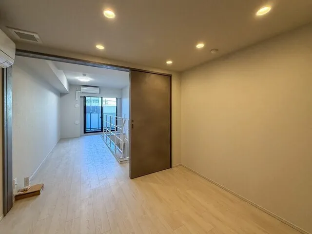 Brookside Residence Kiba - Interior - ["Flooring", "Ceiling", "Floor"]
