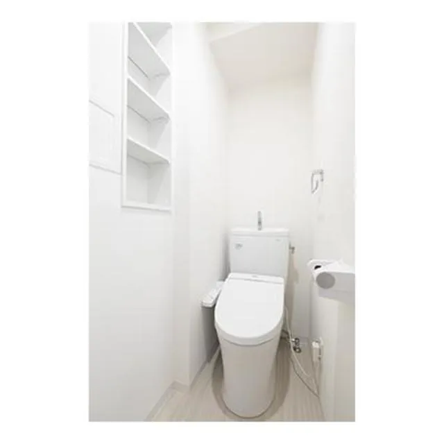 Cortile Nihombashi Ningyocho - Interior - ["Toilet", "Bathroom", "Plumbing fixture"]