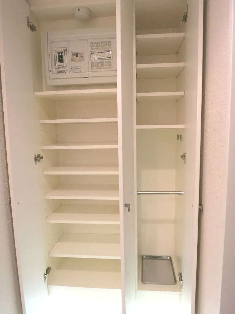 HF Ginza Residence EAST - Interior - ["Fixture", "Wood", "Shelving"]