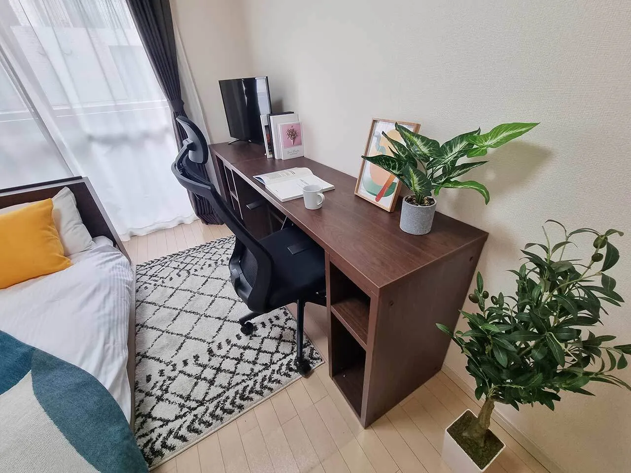 Mynavi STAY Higashioi - Interior - ["Furniture", "Interior design", "Flooring"]