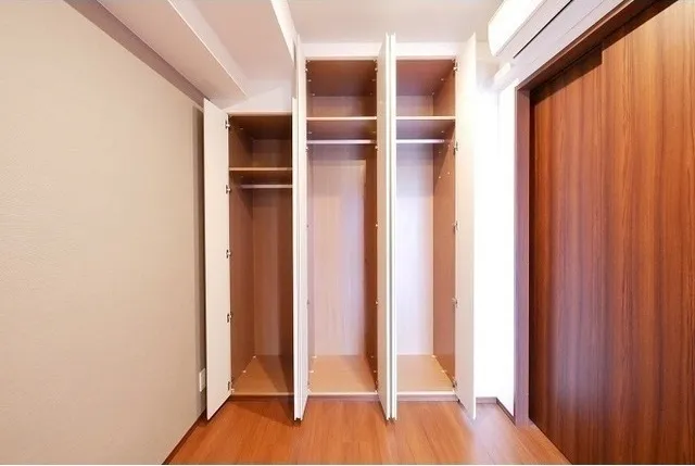 Comforia Shinjuku East Side Tower - Interior - ["Wood", "Rectangle", "Fixture"]
