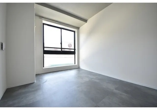 Across Avenue Minami-Nagasaki - Interior - ["Flooring", "Floor", "Ceiling"]