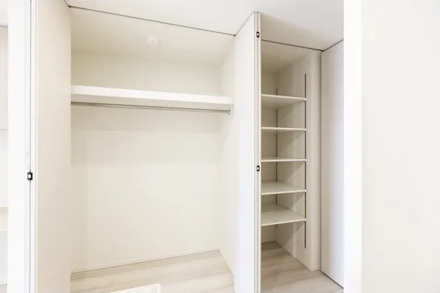 Comforia Kitazawa - Interior - ["Furniture", "Shelf", "Bookcase"]