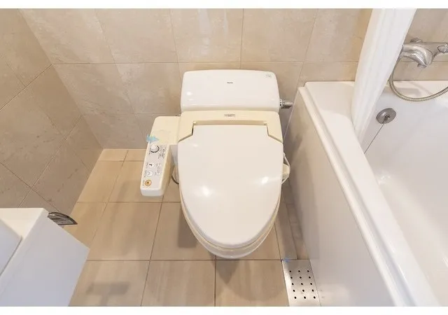 Frontier Residence The Tower Shinagawa - Interior - ["Toilet seat", "Bathroom", "Toilet"]