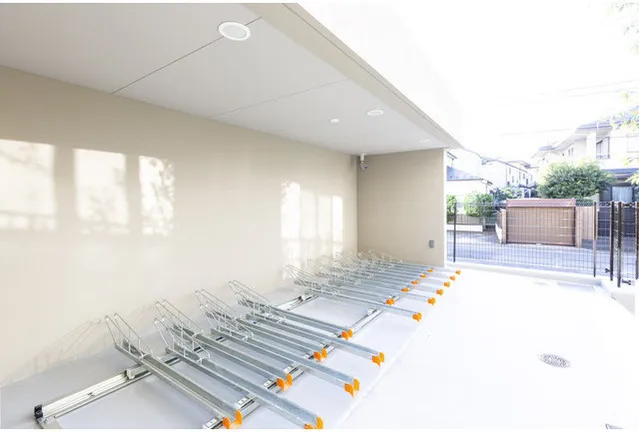 Ansolie Shimokitazawa - Other - ["Ceiling", "Aluminium", "Plaster"]