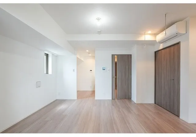 Comforia Live Kiba - Interior - ["Property", "Building", "Fixture"]