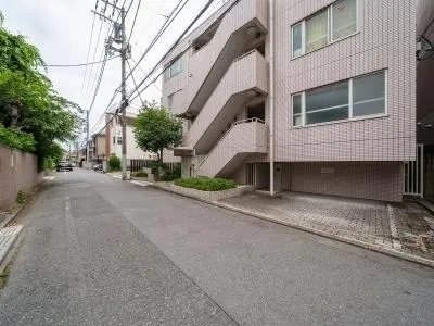 Nakazawa Court - Exterior - ["Residential area", "Neighbourhood", "Apartment"]