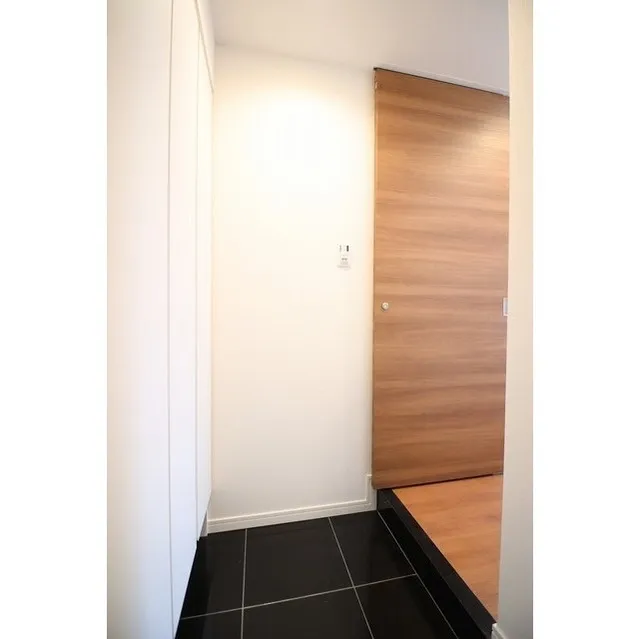 Comforia Fudomae - Interior - ["Property", "Fixture", "Wood"]