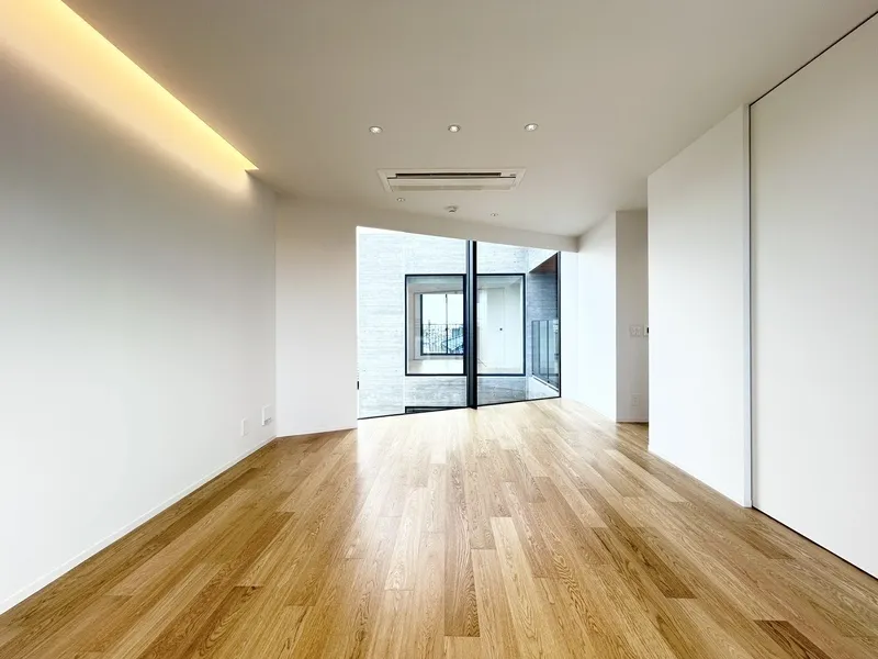 THE GRANHAUS HANEGI BLACK - Interior - ["Flooring", "Wood flooring", "Floor"]