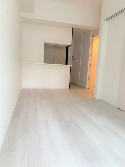 Serenite Fran Umeda - Interior - ["Flooring", "Floor", "Wood"]