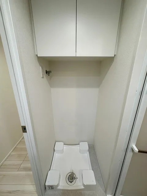 Asyl Court Nerima Nakamurabashi - Interior - ["Floor", "Grey", "Plumbing fixture"]