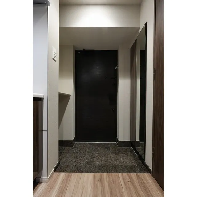 Lien Gotenyama - Interior - ["Door", "Fixture", "Wood"]