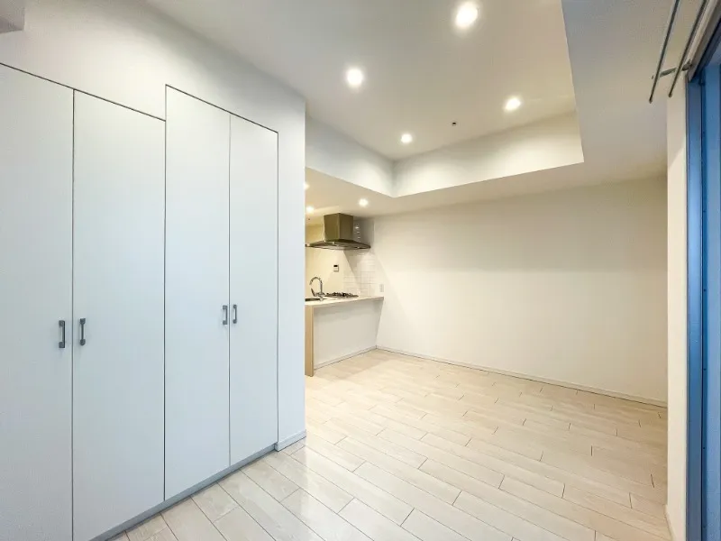 Castalia Azabujuban Ⅱ  - Interior - ["Flooring", "Floor", "Wood"]