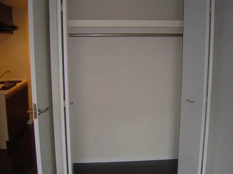 Residia Ojima - Interior - ["Wood", "Door", "Flooring"]