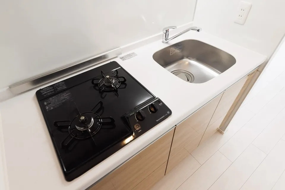 Hmlet Nishi-Shinjuku - Interior - ["Kitchen Sink", "Major appliance", "Kitchen"]