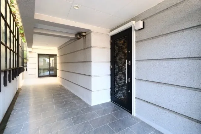 Apartment Koishikawa Korakuen - Exterior - ["Composite material", "Concrete", "Glass"]