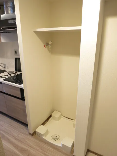 A-Standard Shibaura - Interior - ["Wood", "Flooring", "Kitchen appliance"]