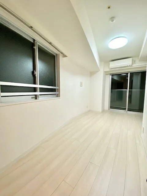 Residia Omori III - Interior - ["Flooring", "Floor", "Ceiling"]