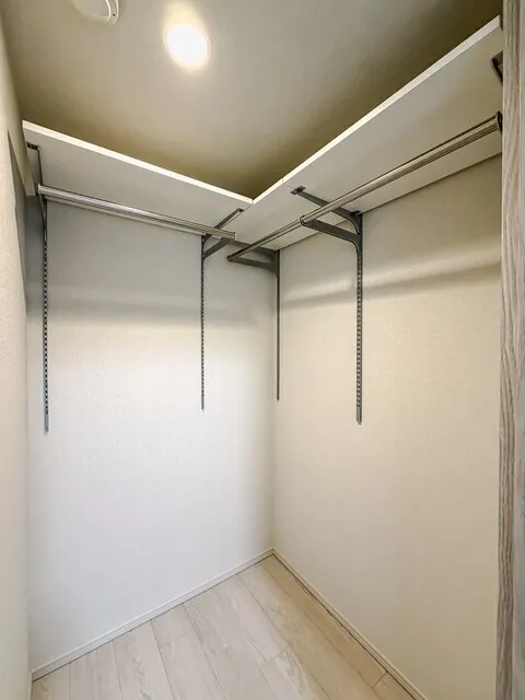 Brookside Residence Kiba - Interior - ["Wood", "Flooring", "Ceiling"]