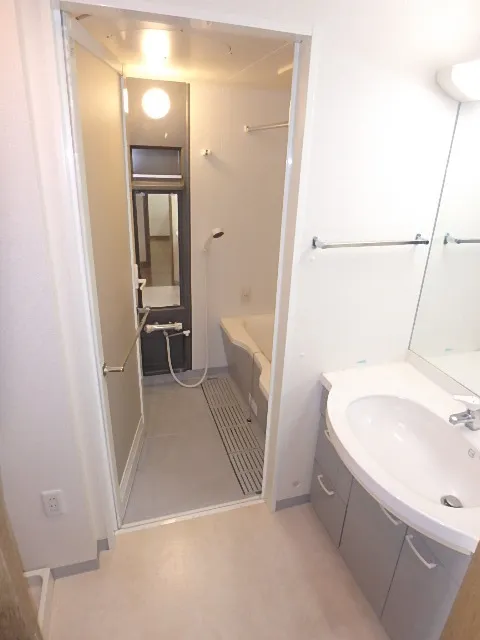 Acty Shiodome - Interior - ["Plumbing fixture", "Flooring", "Floor"]