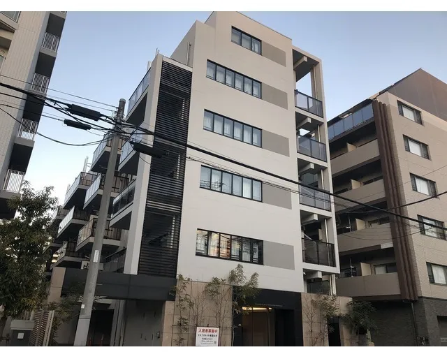 Gran Casa Kiyosumi Shirakawa - Exterior - ["Building", "Sky", "Window"]