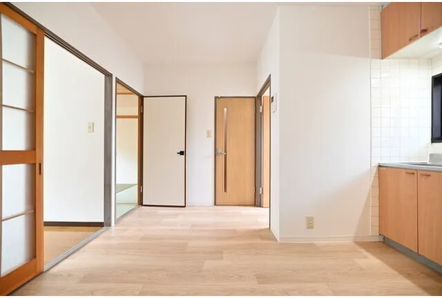 Seeds Residence Eifukucho Palace - Interior - ["Flooring", "Wood", "Floor"]