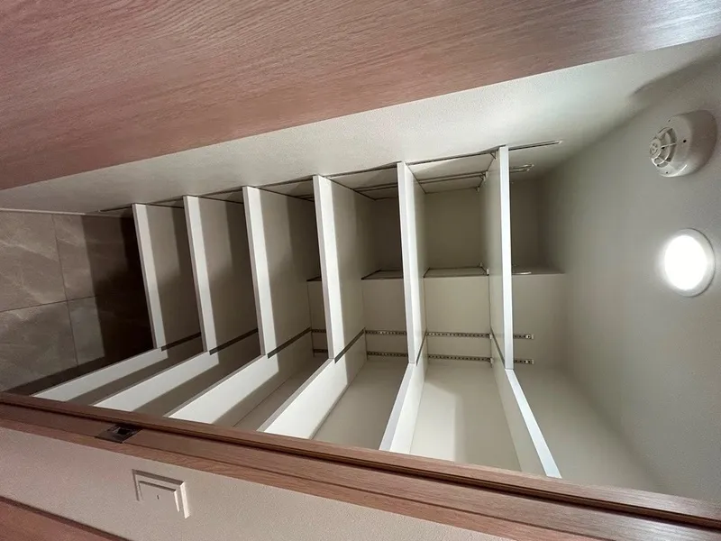 Lefon Progres Shimura Sakaue - Interior - ["Wood", "Flooring", "Ceiling"]