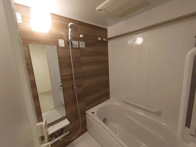 Park Tower Kachidoki South Building - Interior - ["Plumbing fixture", "Flooring", "Floor"]