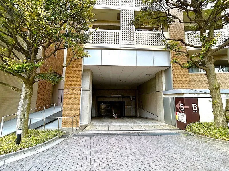 Fukasawa House - Exterior - ["Apartment"]