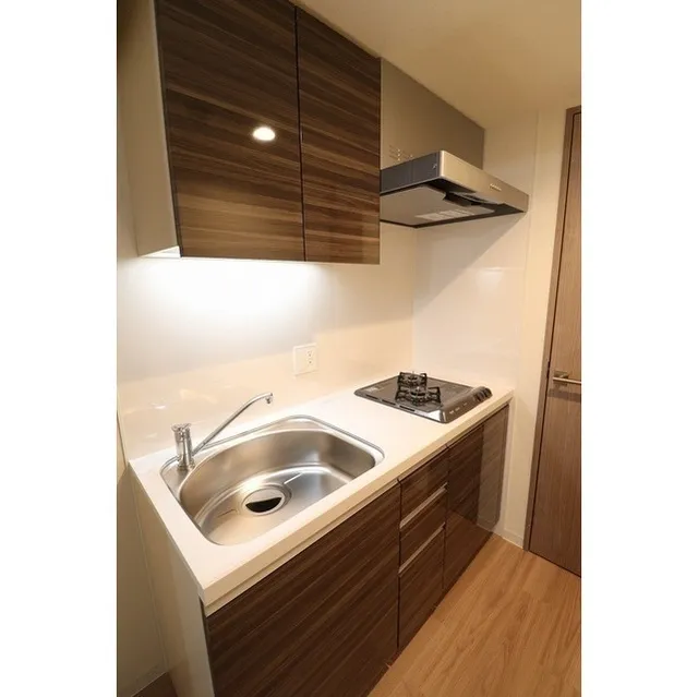 Well Square Ism Komagome - Interior - ["Brown", "Tap", "Cabinetry"]