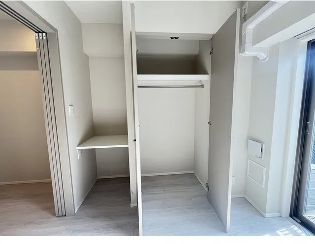 Comforia Liv Kiba East II - Interior - ["Flooring", "Floor", "Ceiling"]