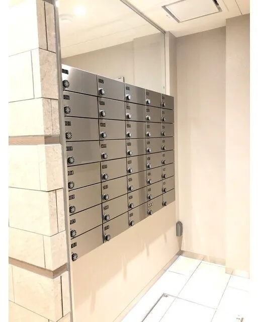 Shenon Sangenjaya - Exterior - ["Tile", "Tile Flooring", "Locker"]
