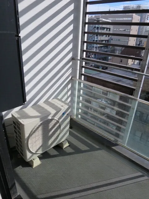 Arden Gotanda - Interior - ["Glass", "Composite material", "High-rise building"]