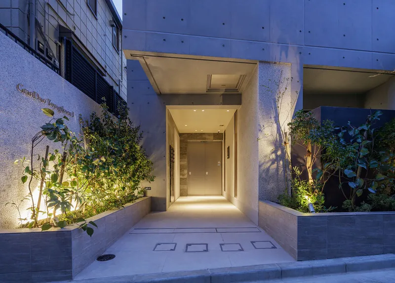GranDuo Yoyogi Park 3 - Exterior - ["Apartment", "Concrete", "Home Door"]