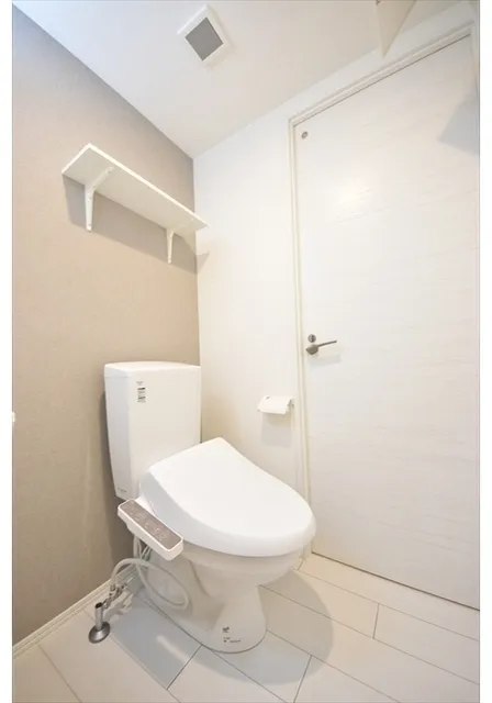 Le Coeur Shibuya Honmachi - Interior - ["Toilet seat", "Toilet", "Bathroom"]
