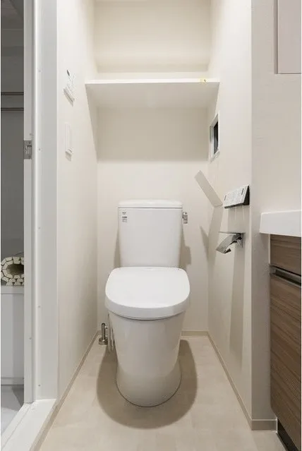 Stylio Sangenjaya - Interior - ["Toilet seat", "Toilet", "Property"]
