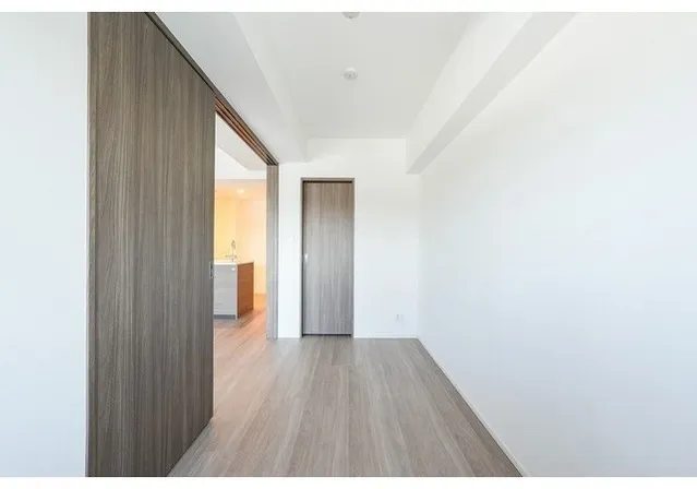Comforia Liv Nagafukucho - Interior - ["Flooring", "Floor", "Wood flooring"]