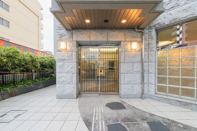 Lions Mansion Kyoto Miyabikan - Exterior - ["Apartment", "Composite material", "Concrete"]
