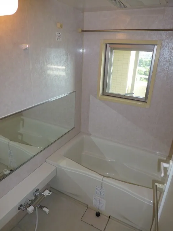 RESIDIA Shima Tsuyama - Interior - ["Plumbing fixture", "Bathroom", "Bathtub"]