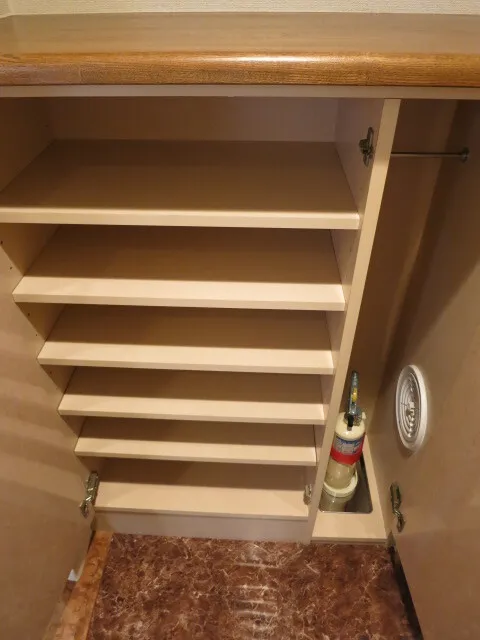 Due Nerima - Interior - ["Stairs", "Wood", "Rectangle"]