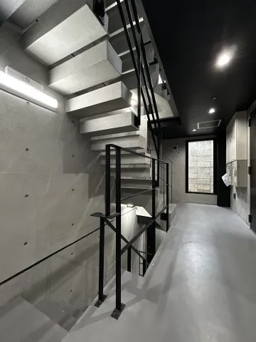 Agresio Shinagawa Oi - Exterior - ["Lighting", "Fixture", "Floor"]