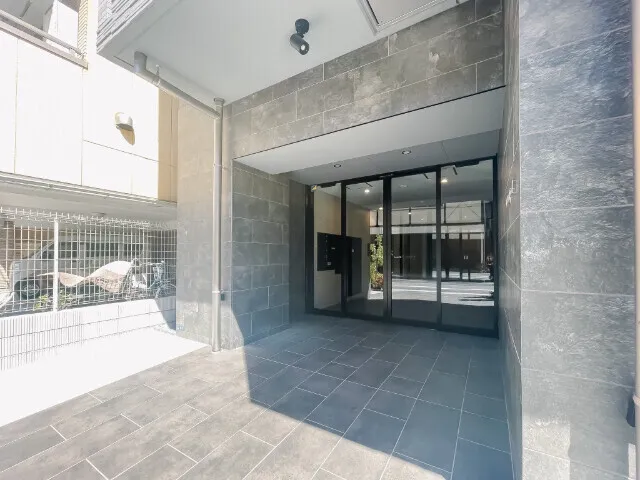Due Iriya II - Exterior - ["Flooring", "Floor", "Composite material"]