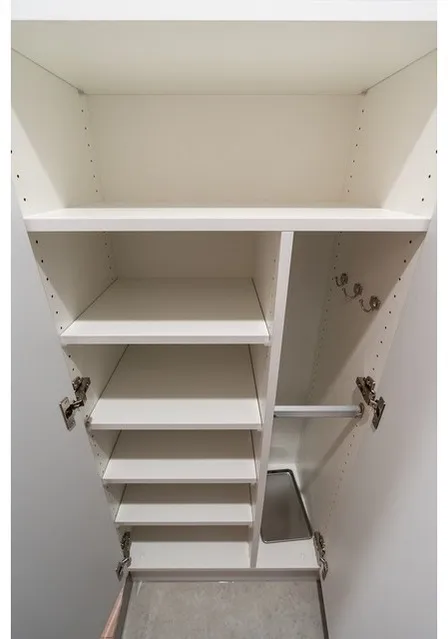 Livio Maison Asakusa Kaminarimon - Interior - ["Cupboard", "Shelving", "Cabinetry"]