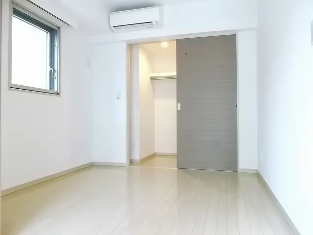 Dyna Oshima - Interior - ["Flooring", "Floor", "Door"]