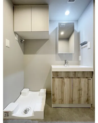 Open Bloom Shibuya Honmachi - Interior - ["Flooring", "Interior design", "Plumbing fixture"]