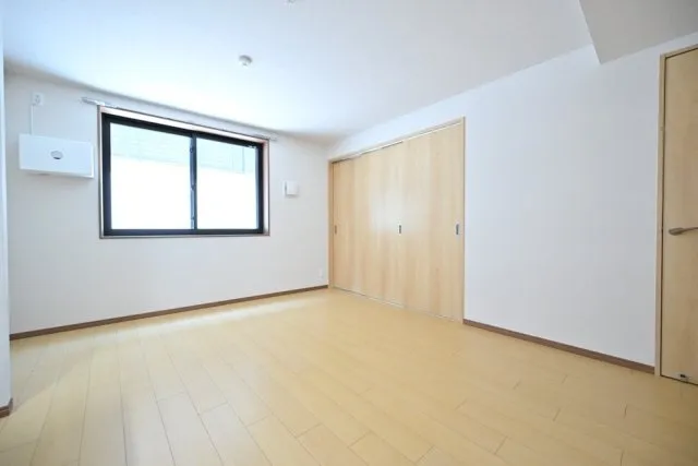 CENTRAL GARDEN RESIDENCE TOKYO - Interior - ["Flooring", "Wood", "Floor"]
